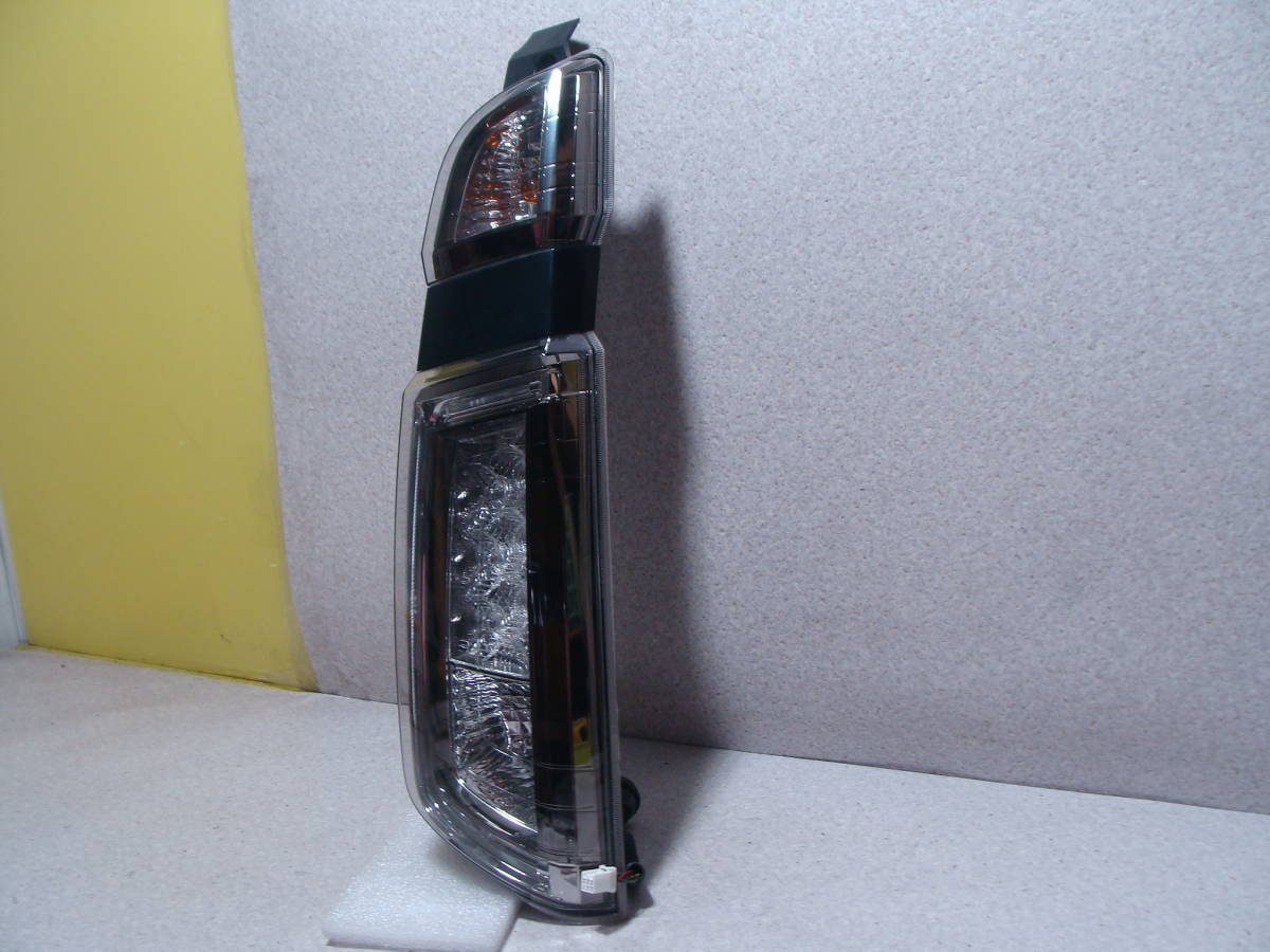 HD41158 ☆ JH2 N WGN エヌワゴン テールランプ 右 W1399 33500-T6G