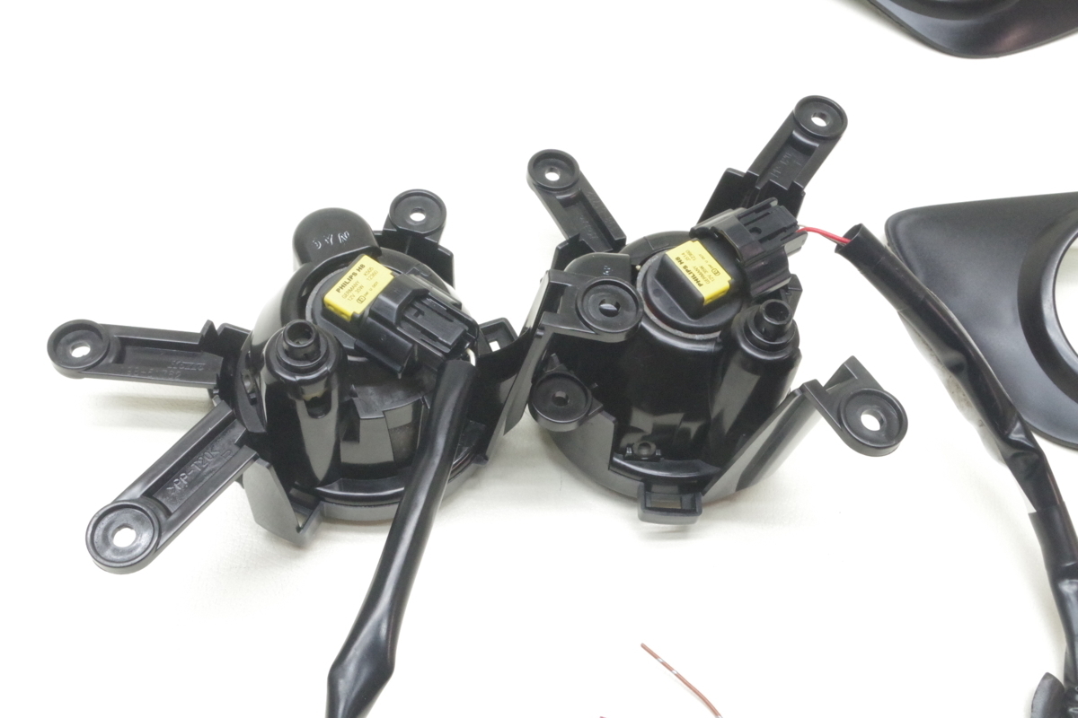 走行少22564km QNC10 パッソ KGC10 純正 H8 フォグランプ パネル