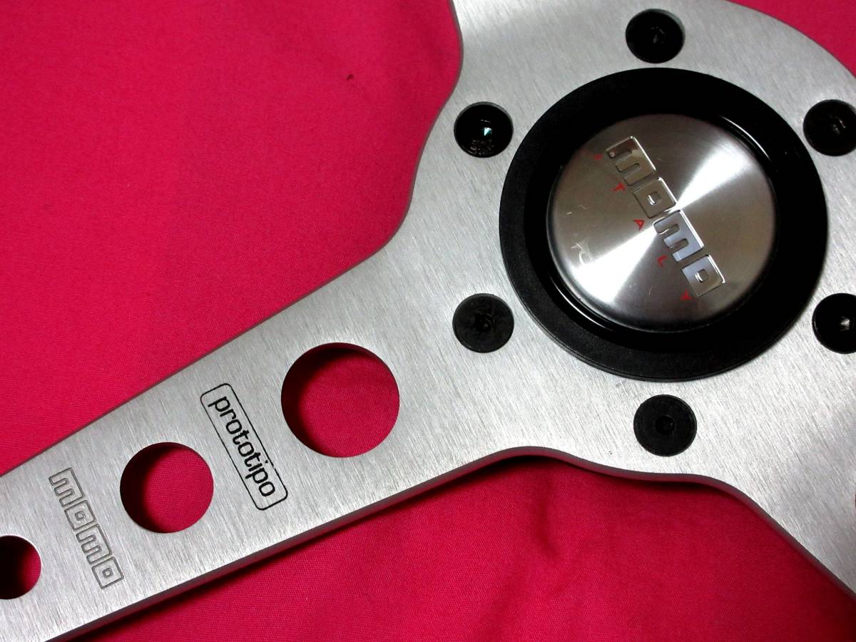 MOMO(モモ) ステアリング プロトタイプ シルバースポーク