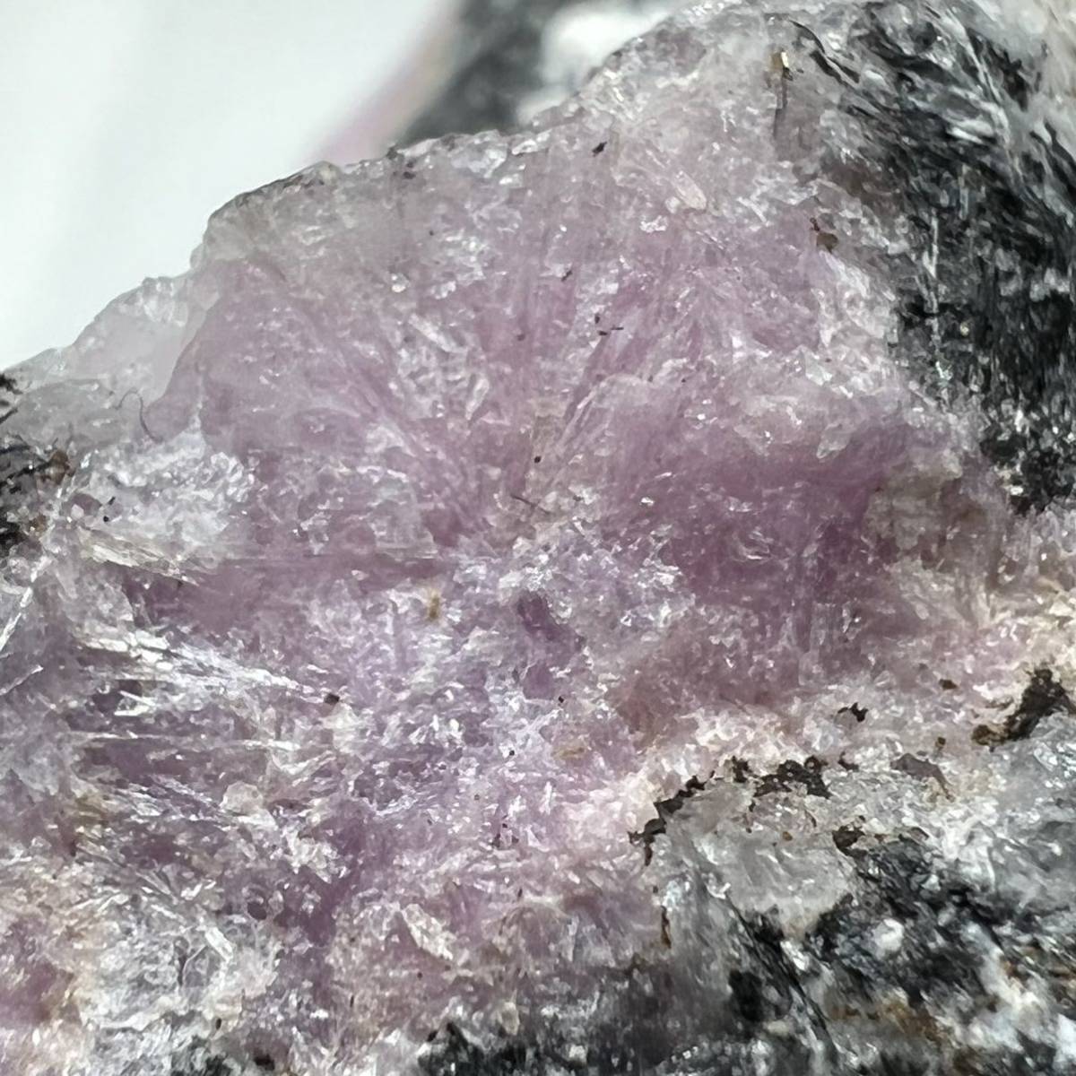 静岡県下田市河津鉱山産イネス石 菱マンガン鉱 国産鉱物 静岡県