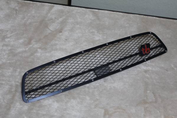 レガシィ トミーカイラ グリル（車用品・バイク用品 レガシィBH、BE