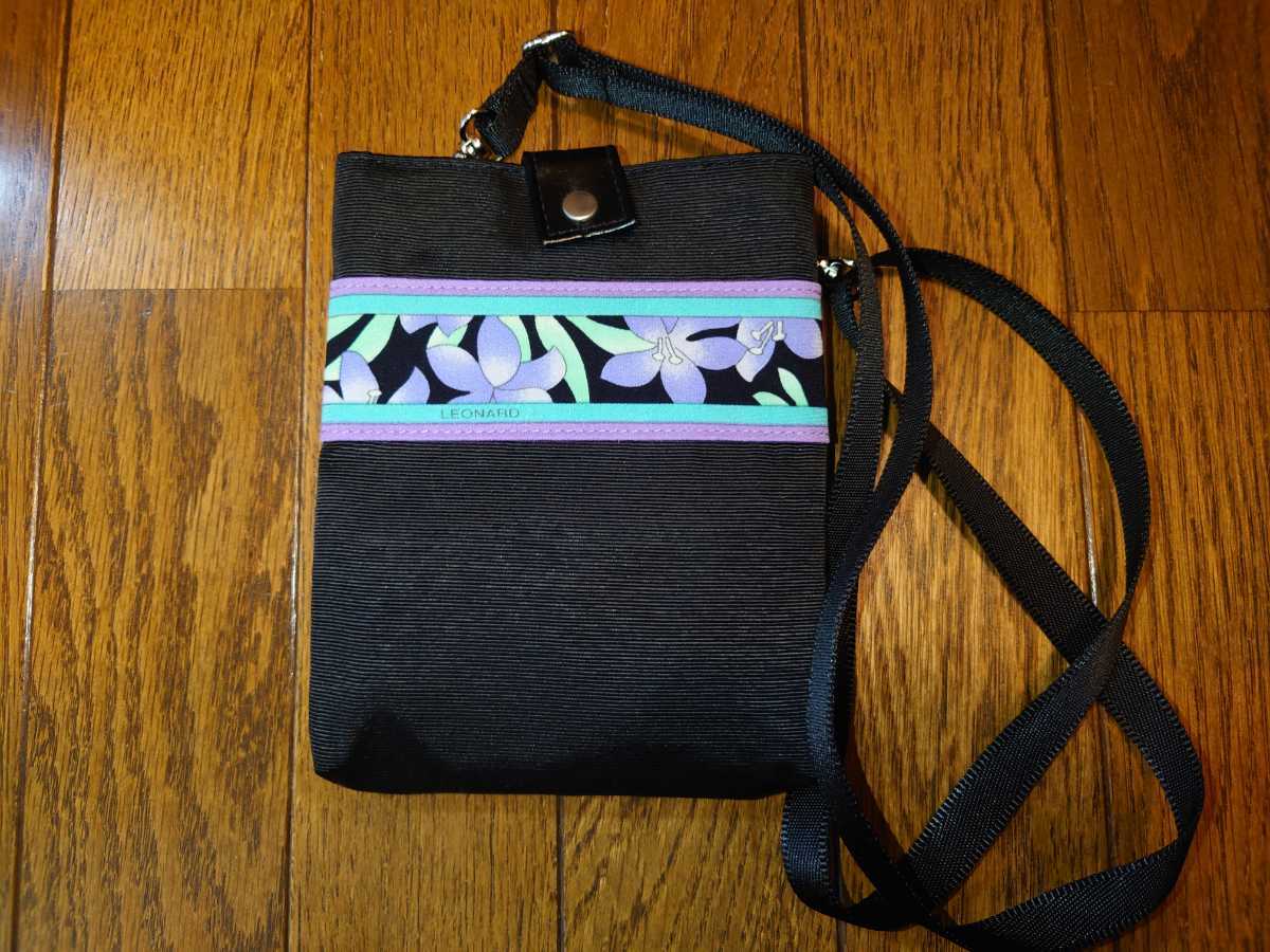 低価，セール レオナール ショルダーポーチ サコッシュ 非売品 極(女性用)｜売買されたオークション情報、yahooの商品情報をアーカイブ公開 - オークファン 女性用