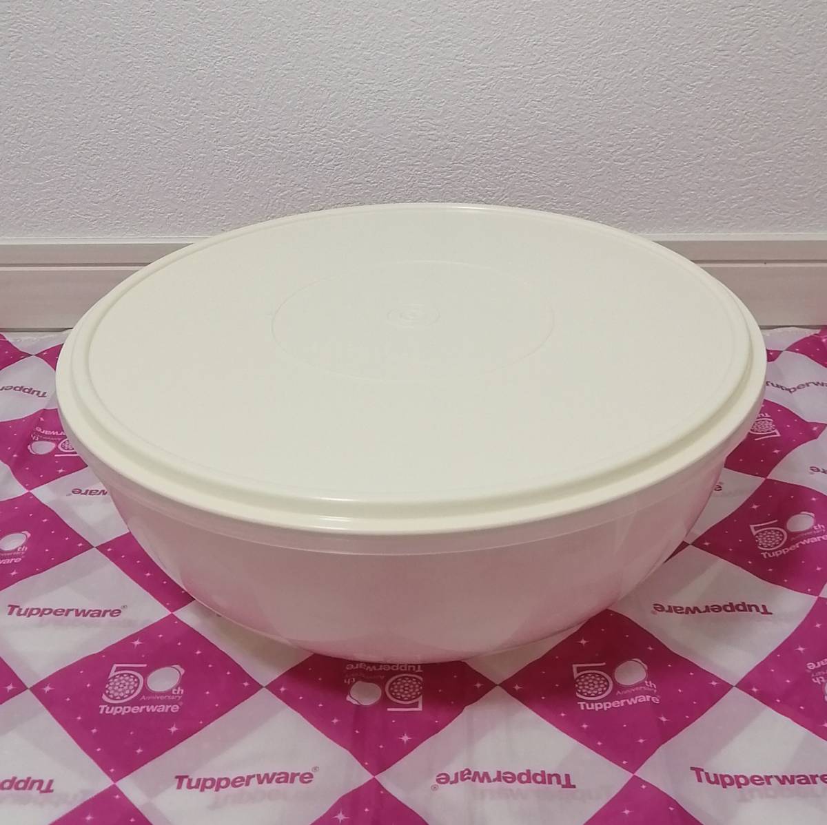 【HOT，100%新品】 限定色 タッパーウェア スーパーミックスボール アイボリー色 Tupperware(プラスチック製)｜売買されたオークション情報、yahooの商品情報をアーカイブ公開 - オークファン プラスチック製