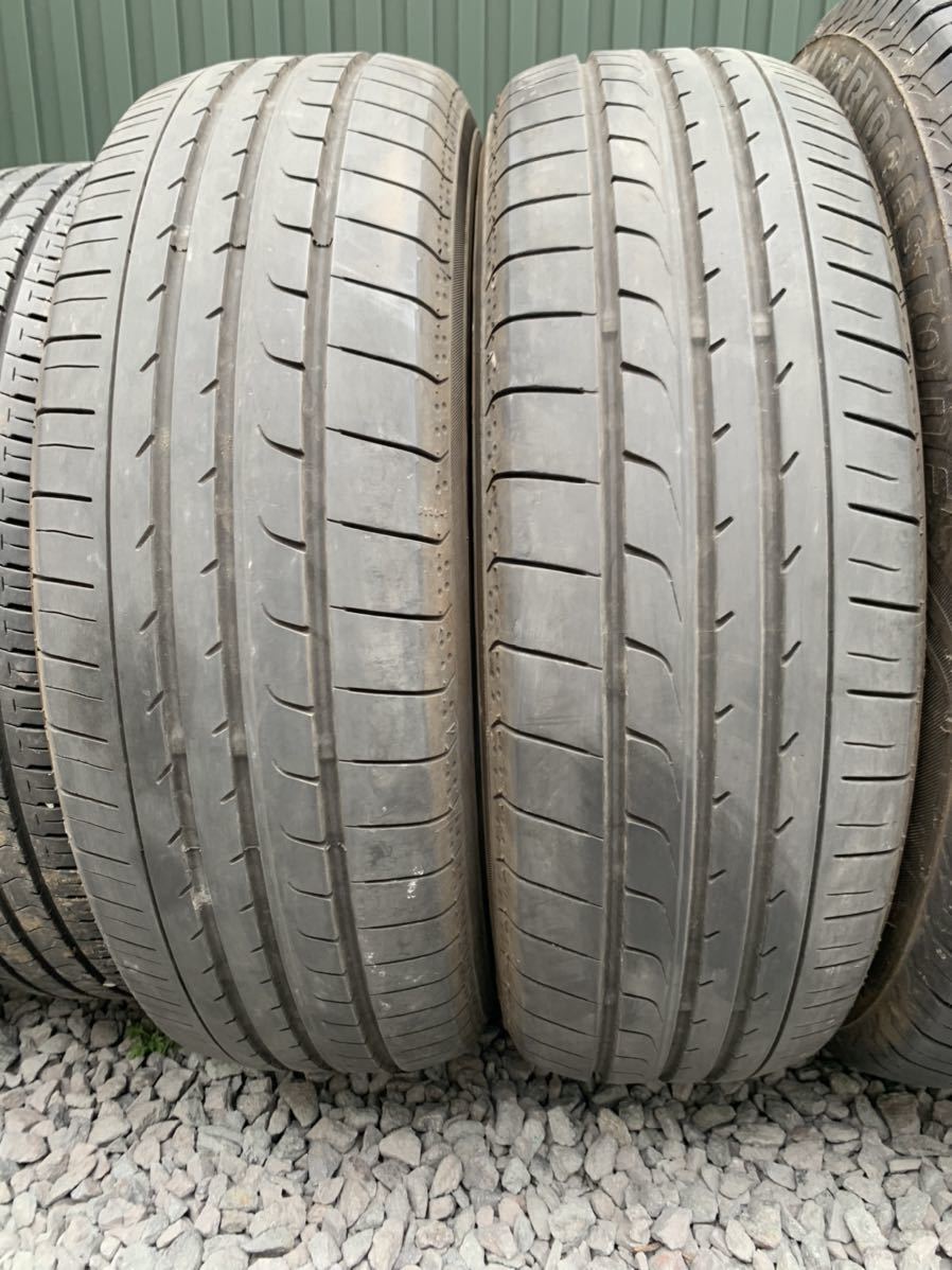 バリ溝 夏タイヤ2本 ヨコハマ ブルーアース RV-02 Ck 185/65R15 88H に