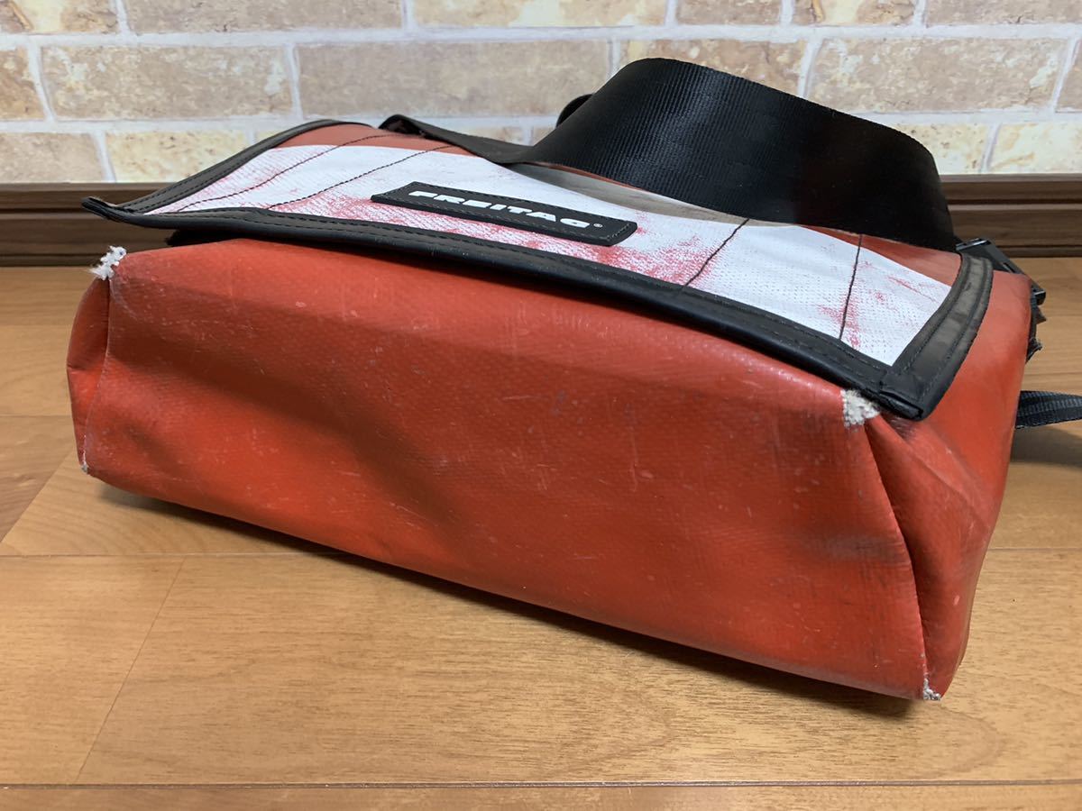 FREITAG DEXTER F14 | デクスター - ⁄ 私たちのプロダクトの中でも 0 