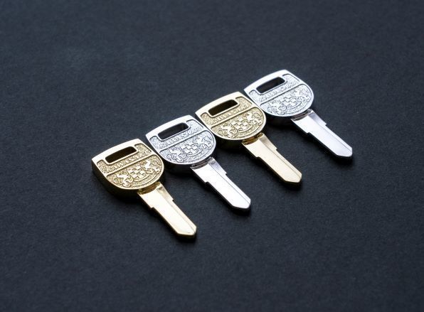 Z1 Z2 真鍮製ブランクキー 向獅子 真鍮製アクセサリー 日本製