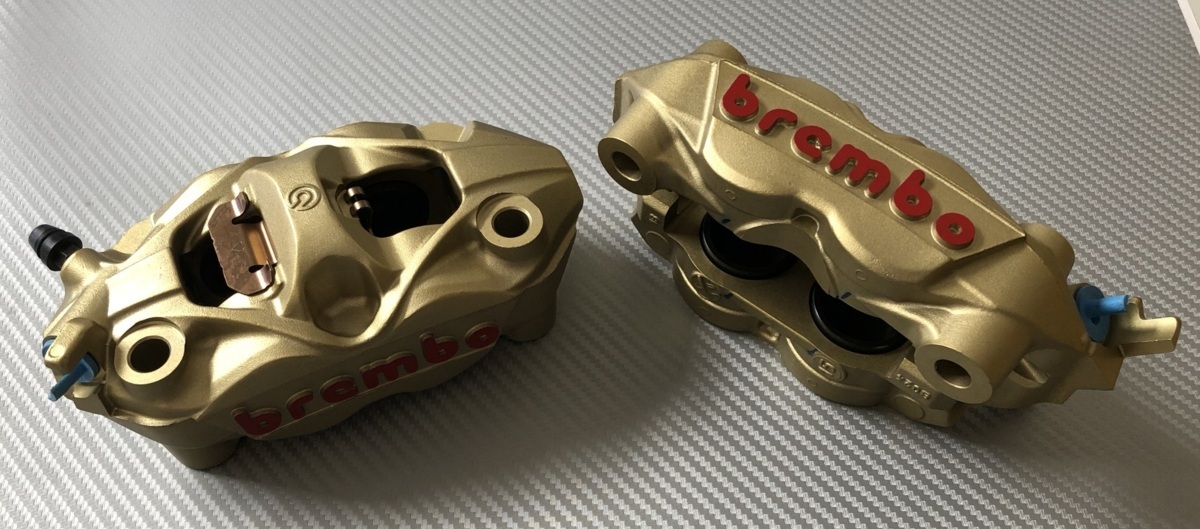 お得，人気 ⑩ スズンボ スズキ純正ブレンボ ラジアルキャリパー108mm GOL/RED ロゴ ＆ベスラZD-CTパット付左右セット Z900RSその他(キャリパー)｜売買されたオークション情報、yahooの商品情報をアーカイブ公 カワサキ用