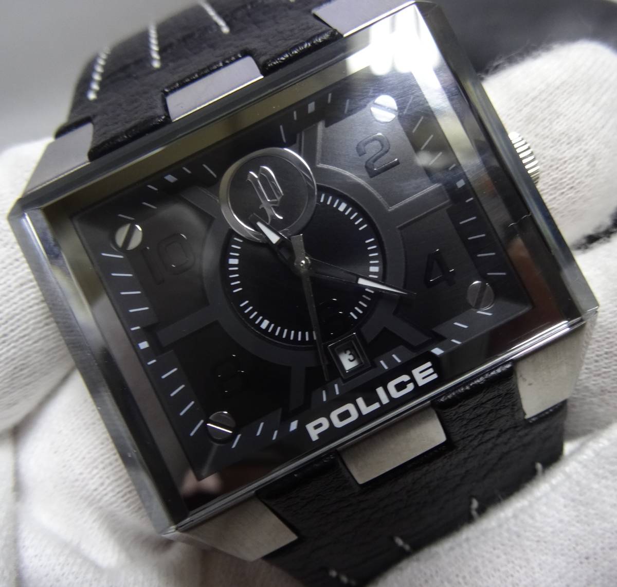 良好 ポリス メンズ時計 12551J 電池交換済 POLICE PROWLER スクエア 