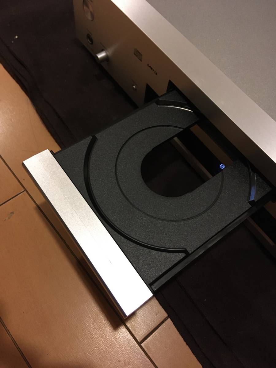 ジャンク ONKYO オンキョー C-7030 CDプレイヤー キズ多 ONKYO C-7030