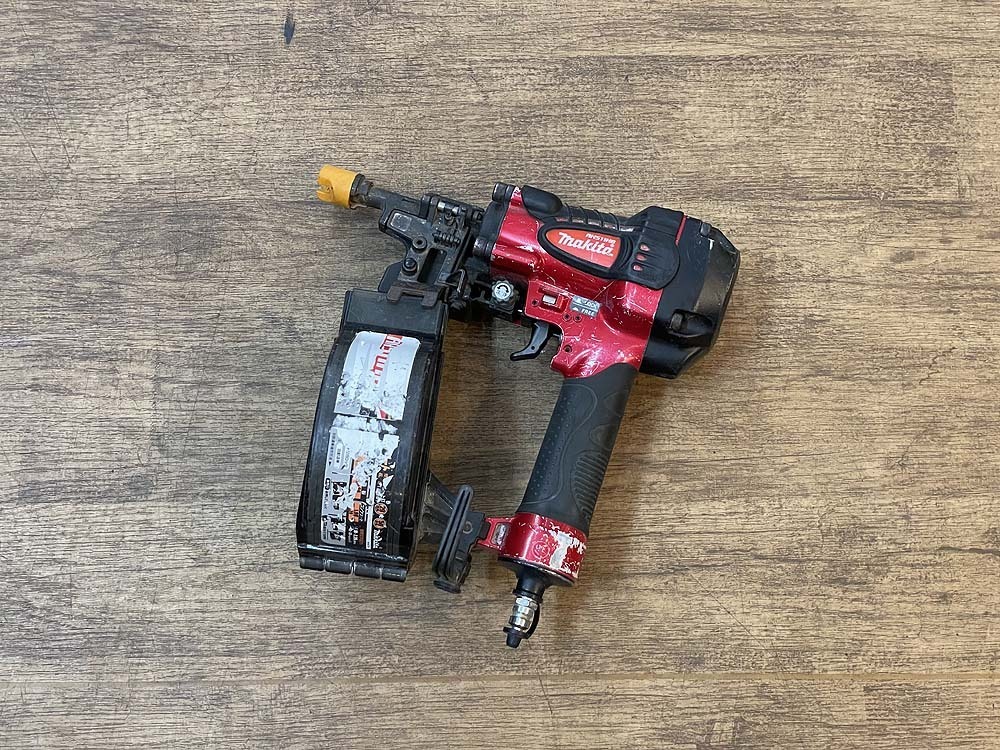 makita/マキタ 鋼板用 高圧エア釘打ち機 AN511HB エアツール 電動工具 50mm コイルネイラ 現状品 ①