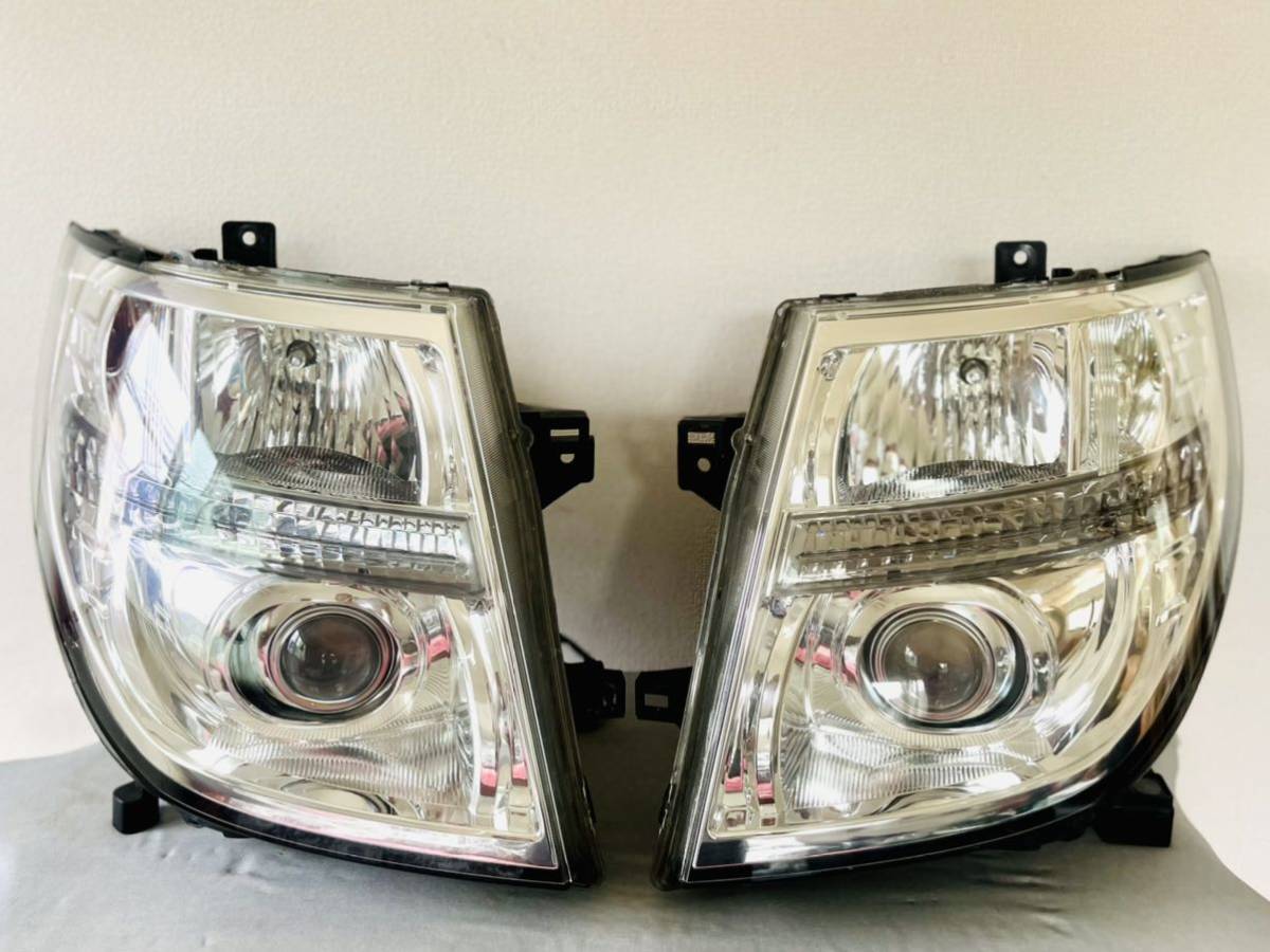 SALE，高品質 エルグランド E51 後期 ヘッドライト 左右 コイト 100-24852 キセノン HID AFS付 SHJPII1(ヘッドライト)｜売買されたオークション情報、yahooの商品情報をアーカイブ公開 - オークファン 日産用