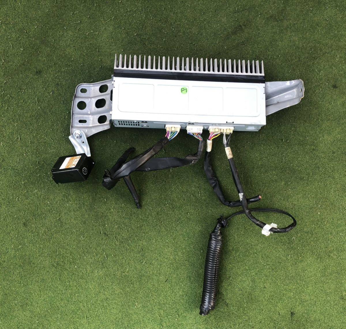 レクサス LS USF40 LS460 UVF45 LS600h 純正 オーディオアンプ パワー 