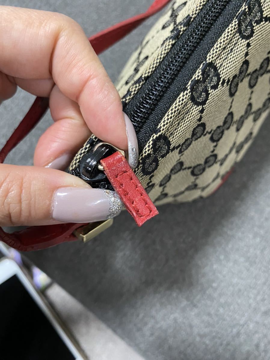 グッチ GUCCI バナナポーチ アクセサリー GG柄バナナポーチ シルバー 