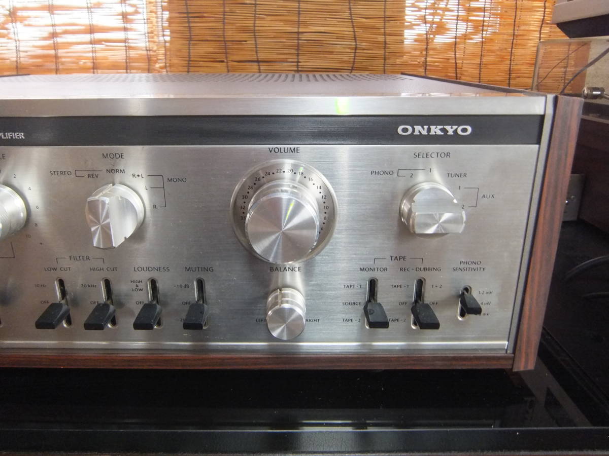 ONKYO Integra A-722NII/160 ONKYO Integra A-722NII⁄160 A-722⁄160