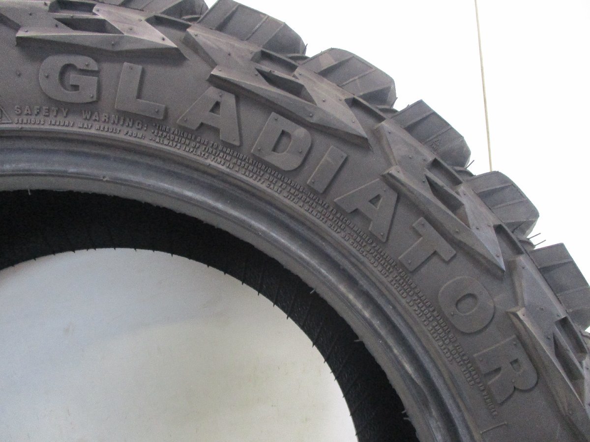 □中古タイヤ□ 33×12.50R20 LT 114Q GLADIATOR XCOMP M/T マッド 