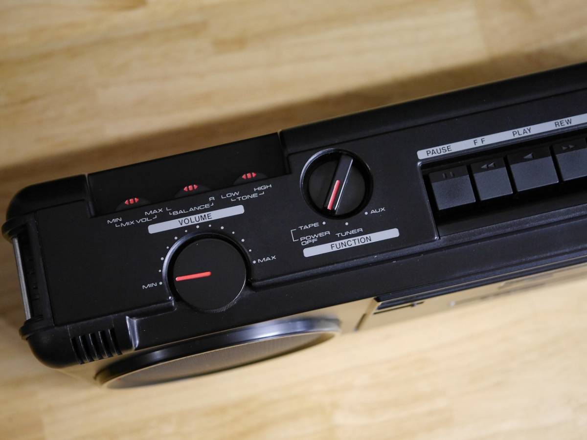 Pioneer パイオニア SK-200BK 1円スタート☆PIONEER SK-200BK ランナウェイ FM/AMステレオラジオ