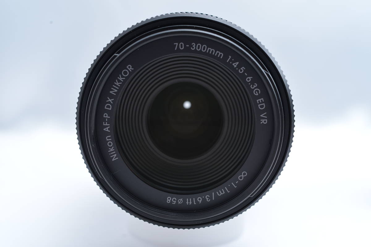 2732 AF-P NIKKOR 18-55mm F3.5-5.6G 70-300mm F4.5-6.3G