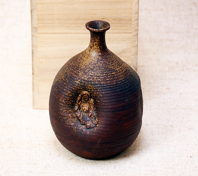 定番，高品質 1074/陶磁 窯印 備前焼 糸目 人形刻紋 へそ徳利 酒器 木箱(酒器)｜売買されたオークション情報、yahooの商品情報をアーカイブ公開 - オークファン 備前