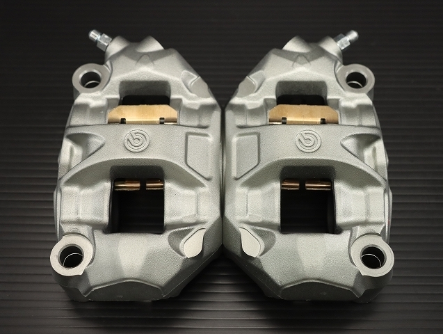 ブレンボ Brembo CNCラジアルマウントブレーキキャリパー | Webike brembo SE純正ブレンボ製ラジアルマウント100mmピッチフロント ブレンボ製OEMマスターシリンダーをインプレッション。純正品の域を 激安！ZX-10R フロントブレーキキャリパー 211122ZX-10RR '17□ パーツ カスタム ZX-10R ZX-10R（ZXT00D）に適合する｜ブレーキマスターシリンダーの商品一覧