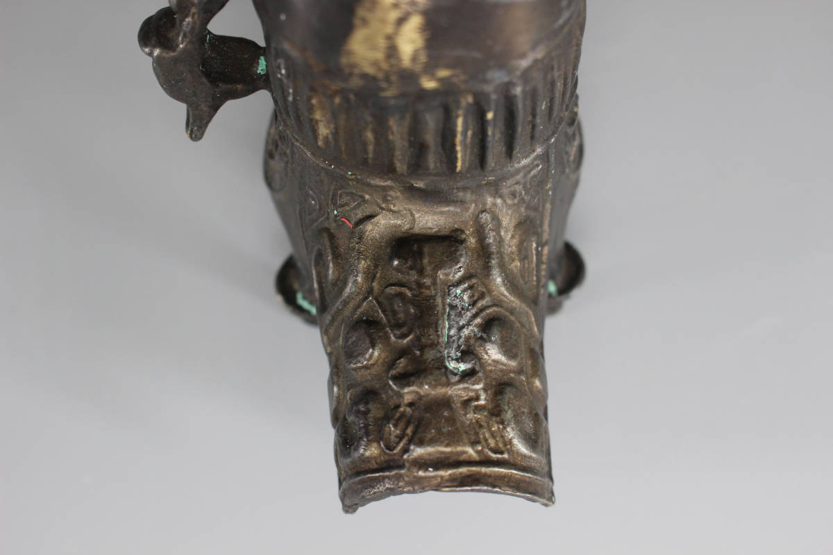澄】中国美術 商時代 青銅器 古い青銅器 爵 三本足酒器 古銅 饕餮文三
