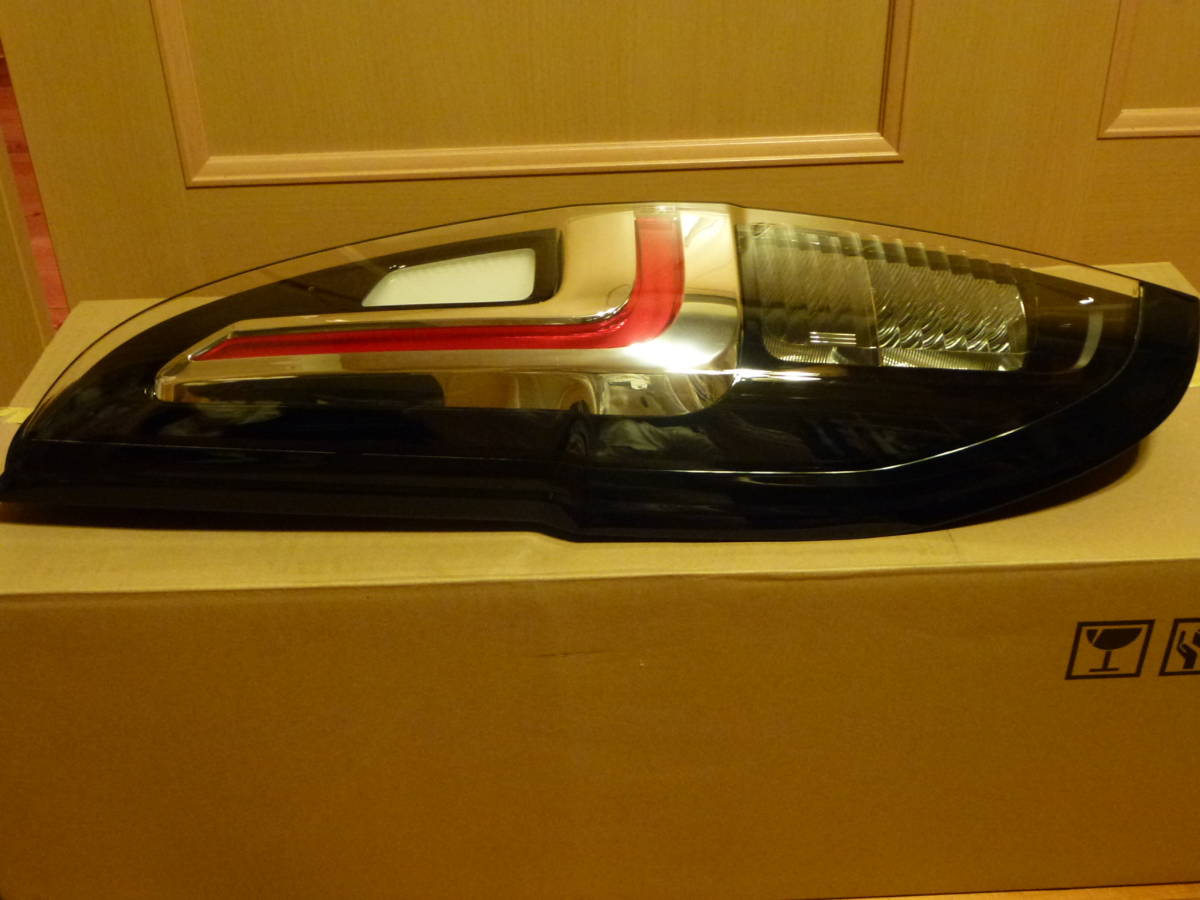 スズキ ソリオ MA27S MA37S 純正 LED テールランプ 左 ICHIKOH D260 