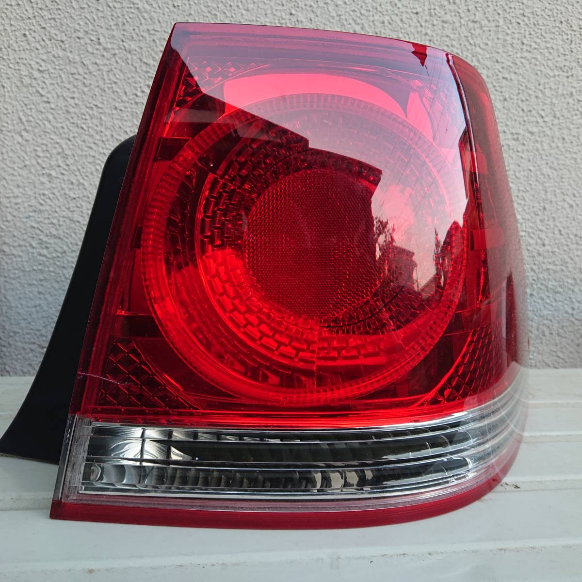 【人気セール，品質保証】 18クラウン アスリート テール 右 ジャンク