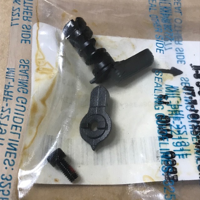 実物 COLT コルト 官給品 アンビセレクター AR15 M4 PTW トレポン