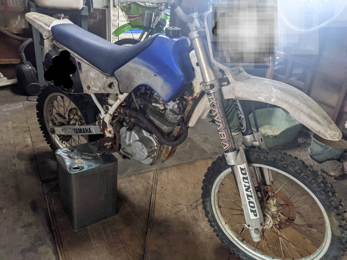 YZ 80？ホンダエンジン搭載改造車 YZ80 ヤマハ 古いメルセデスのセダンの後席から発進！ エンジン始動確認 検索用)YZ タイヤ