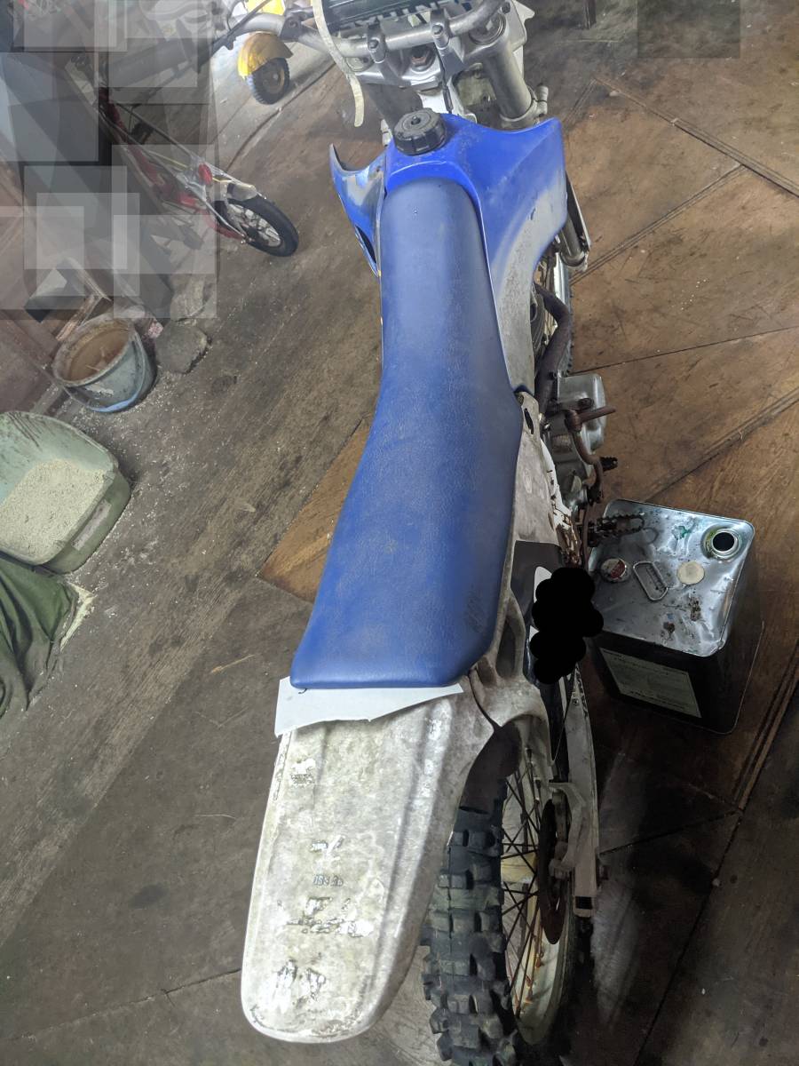 YZ 80？ホンダエンジン搭載改造車 YZ80 ヤマハ 古いメルセデスのセダンの後席から発進！ エンジン始動確認 検索用)YZ タイヤ