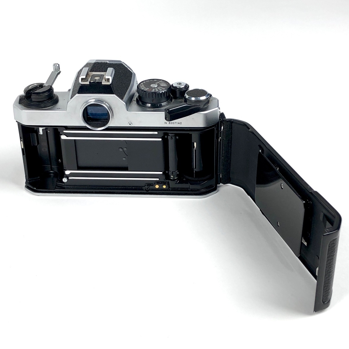 中古 Nikon ニコン NEW FM2 シルバーボディ MFフィルムカメラ