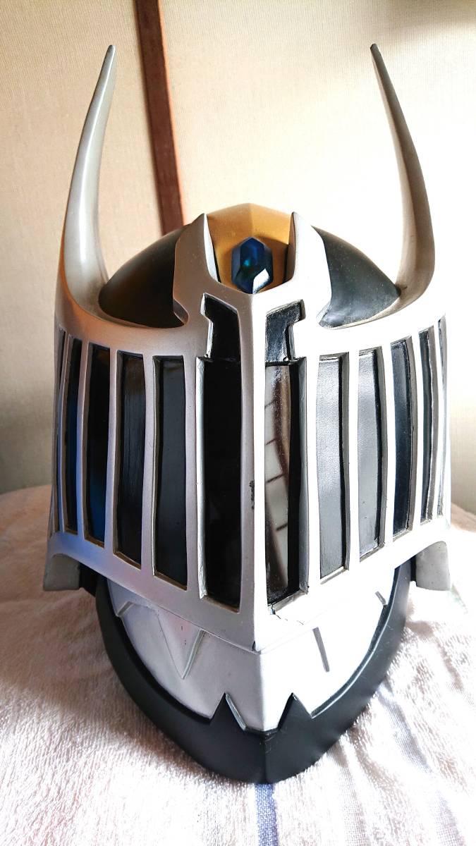 送料無料 仮面ライダーナイト マスク 1/1サイズ レプリカ アトラク