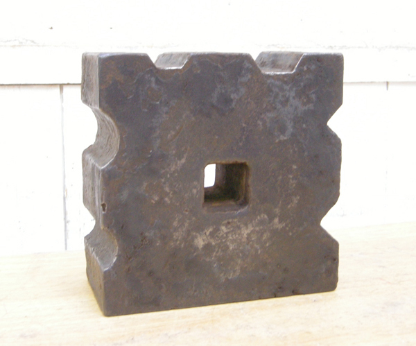 金床・アンビル・ハチノス・重さ22.5Kg・W19cm・作業台・中古品 