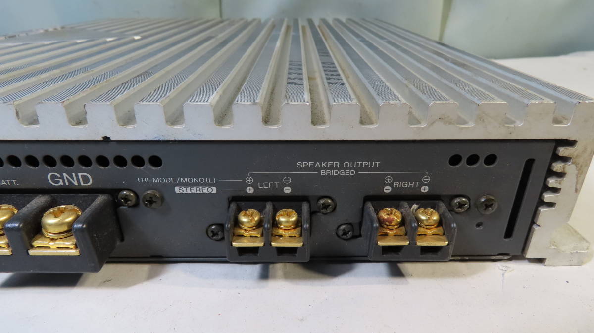 車 KENWOOD KAC-PS300T 2chパワーアンプ カーアンプ12V作動品