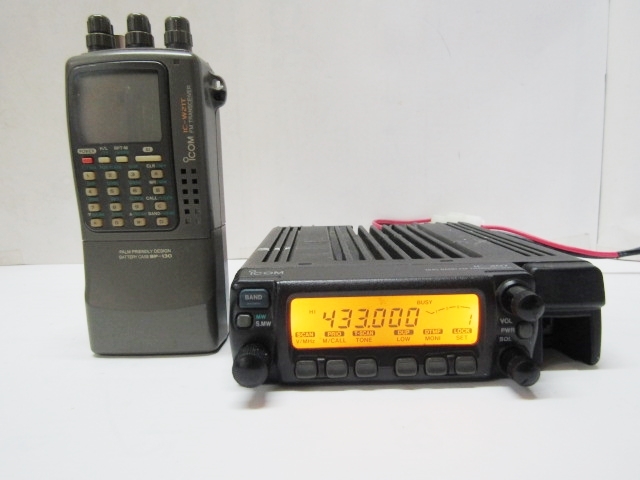 ICOM IC-207 IC-W21T 144/430MHz 2台共ジャンク品(モービル)｜売買されたオークション情報、yahooの商品情報を ...