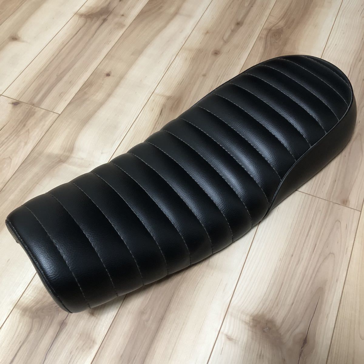 W650 タックロールシート Nitro Heads 美品 - メルカリ