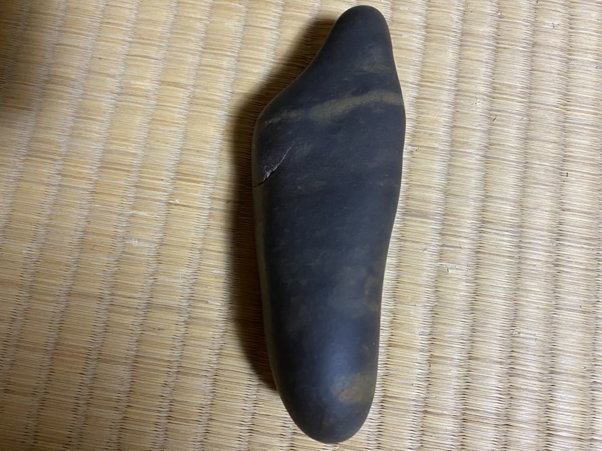 四万十川石 真黒石 姿石 水石 盆石 観音(盆栽)｜売買された