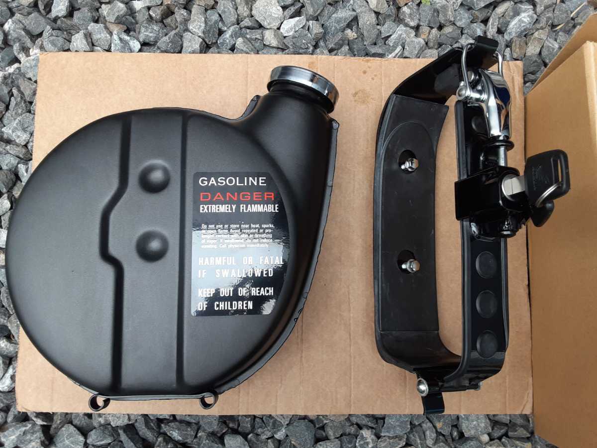 ハンターカブCT110 サブタンク 送料無料 CT125 CC110など ハンターカブCT110 サブタンク 送料無料 CT125 CC110など