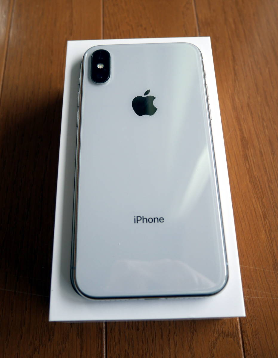 iPhone X Silver 64 GB Softbank SIMロック解除済 iPhone X Silver 64