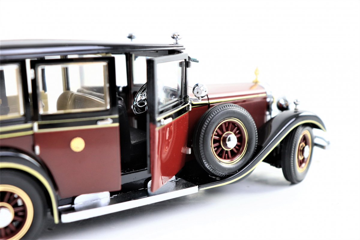 天皇陛下の御料馬車 1935年式メルセデス ベンツ770 認定書付 Mercedes
