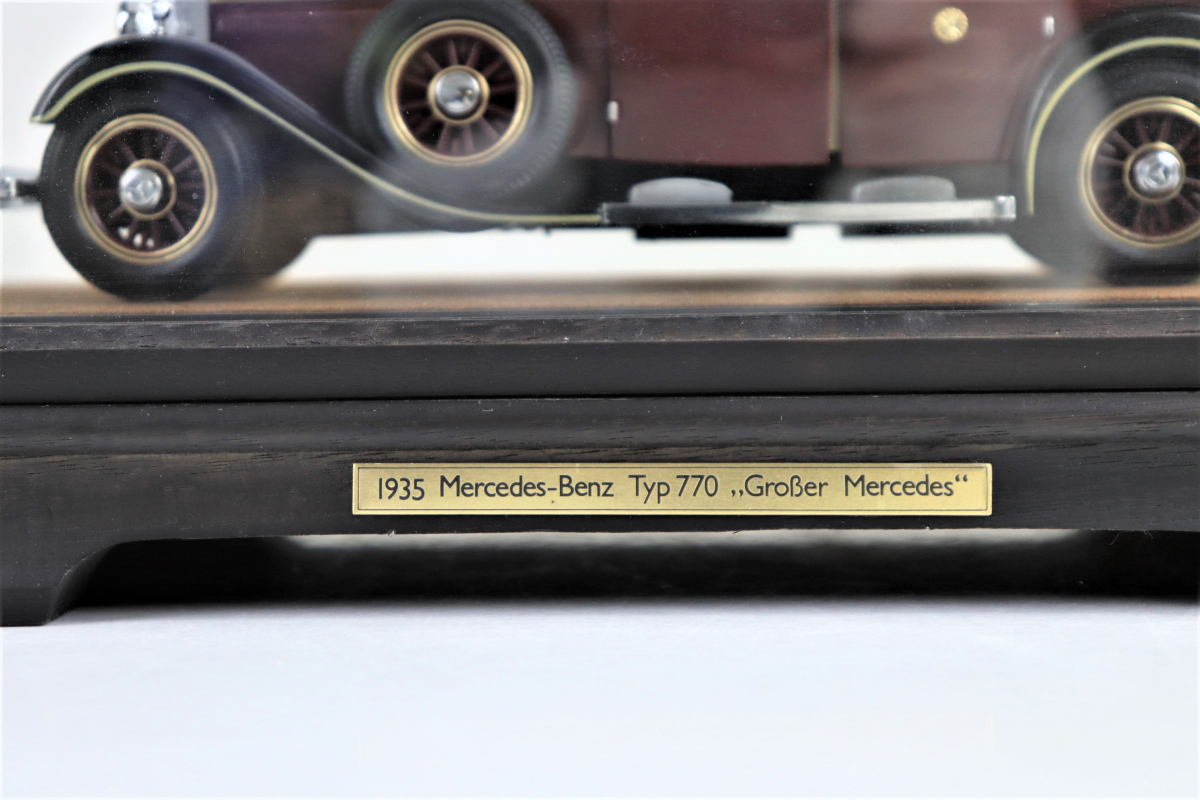 天皇陛下の御料馬車 1935年式メルセデス ベンツ770 認定書付 Mercedes