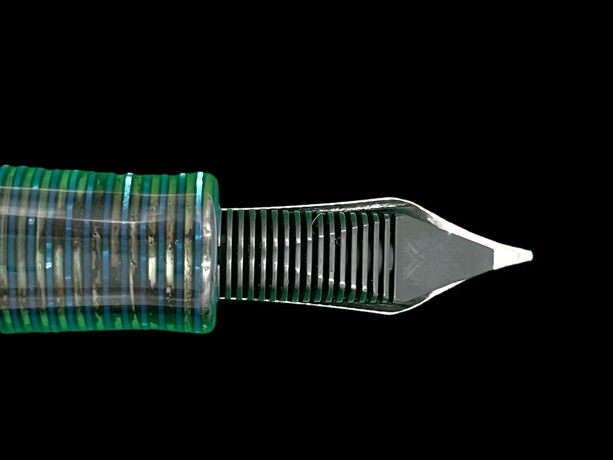 VISCONTI ビスコンティ ウォールストリート 万年筆 ペン先18K使用 Blue 