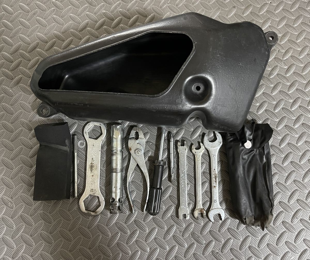 100%新品，爆買い TT250Rレイド/4GY 純正 車載工具 ボックス付 ヤマハ(車載工具)｜売買されたオークション情報、yahooの商品情報をアーカイブ公開 - オークファン 車載工具