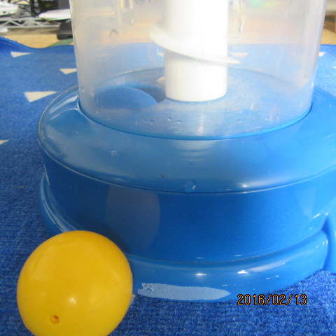 知育玩具 くもん くるくるおもちゃ ボール４つ付き 集中力 知育玩具 売買されたオークション情報 Yahooの商品情報をアーカイブ公開 オークファン Aucfan Com