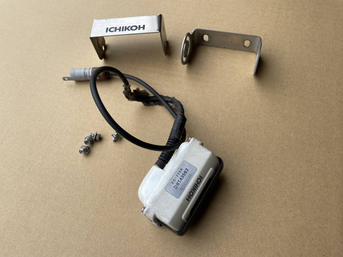 ICHIKOH　バックカメラ　XC-220A　メDR138139 コード訳あり バックカメラ☆カメラのみ☆XC-220A☆ICHIKOH☆市光☆イチコウ