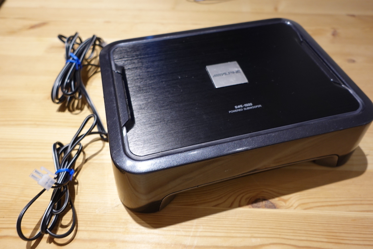 ALPINE SWE-1500 パワードサブウーファー アルパイン 【公式通販】