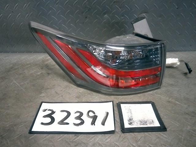 レクサス CT DAA-ZWA10 左テールランプ CT200H クリエイティブ