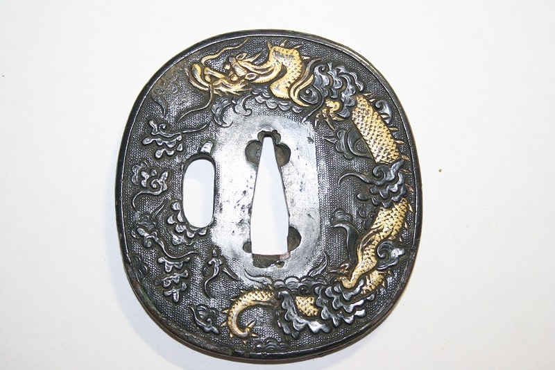 逸品！時代物本歌銅地長丸鍔・高彫り雲龍図金象嵌入り・勇壮！ 【公式