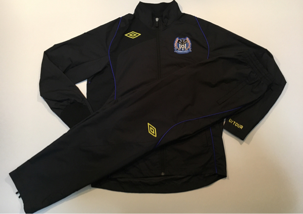 ★貴重 ガンバ大阪 選手支給 移動用ウインドブレーカー上下