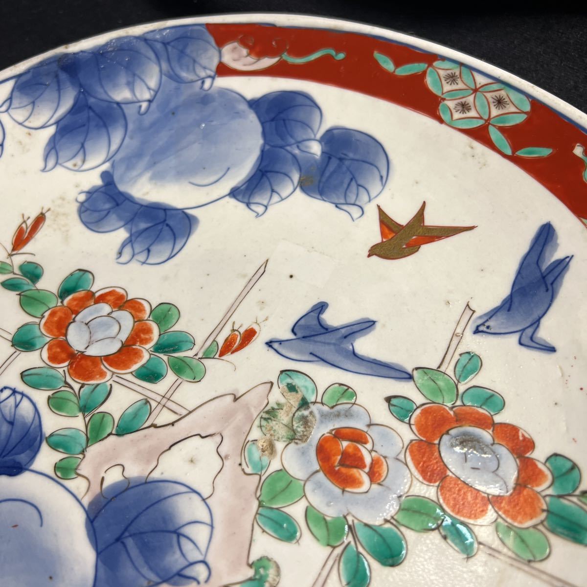 古伊万里 染付 菊牡丹唐草文 大皿 尺皿 「富貴長春」銘 木箱