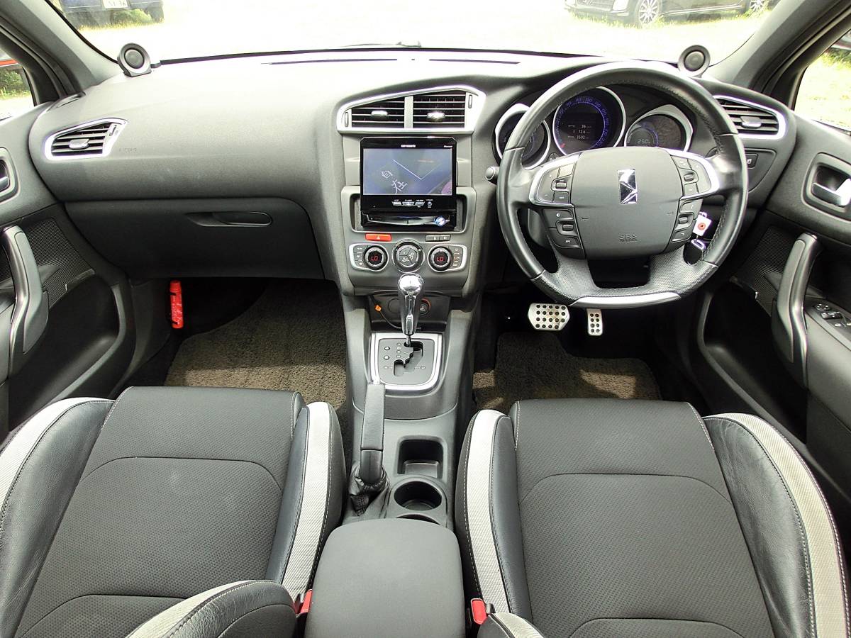 シトロエン - DS4 価格.com 2026年最新Yahoo!オークション 車検残ありの中古車一覧｜中古車検索 6ATモデル 試乗レポート／大谷達也(1&frasl;2)|徹底検証 「シトロエン」の中古車・新車一覧 試乗レポート／松田秀士(1&frasl;4)|徹底検証2011年新型 DS4（シトロエン）の中古車を探すカーセンサー DS4(シトロエン)車検費用｜車検の相場を知るなら楽天Car ＤＳ４（シトロエン）シック（2013年7月）｜カタログから中古車を探す DS4は、待望の6速ATを搭載して洗練度を 10年ひと昔の新車シトロエン webCG